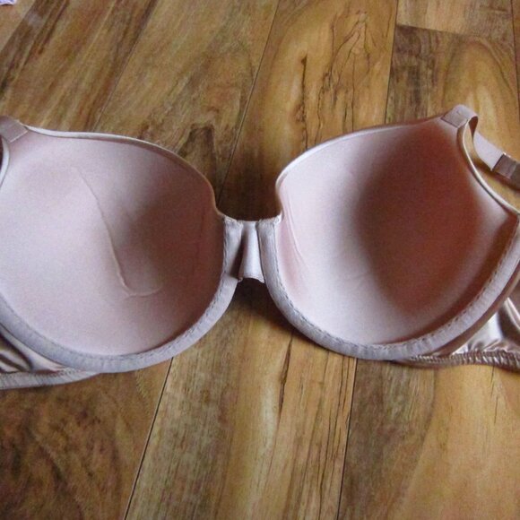 Wacoal Beige Inner Sheen T-Shirt Underwire Bra size 40C - Picture 4 of 5